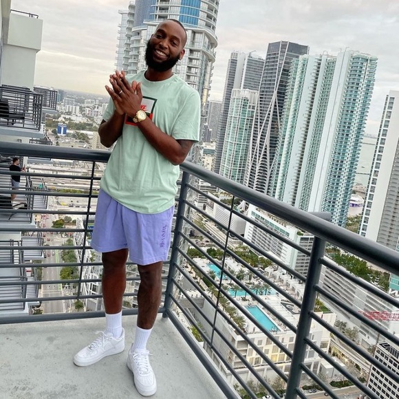 Nike Other - Nike Men's Tee & Shorts Bundle - Size Large